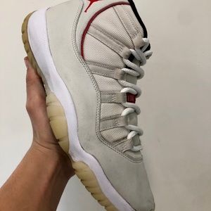 Air Jordan 11 Retro 'Platinum Tint'
